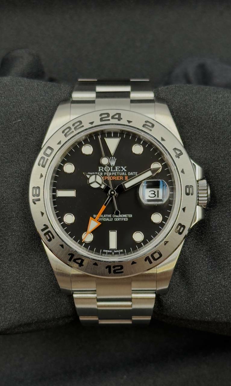 Rolex Explorer II 42 lotto 39215