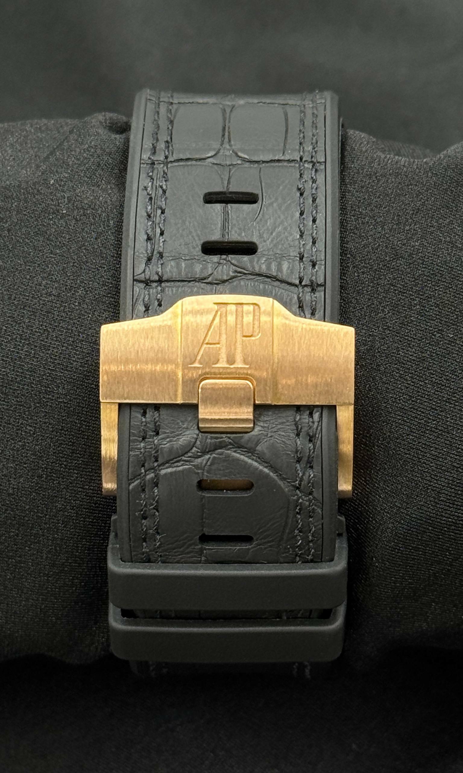 Audemars Piguet Royal Oak OFF-SHORE lotto 38951