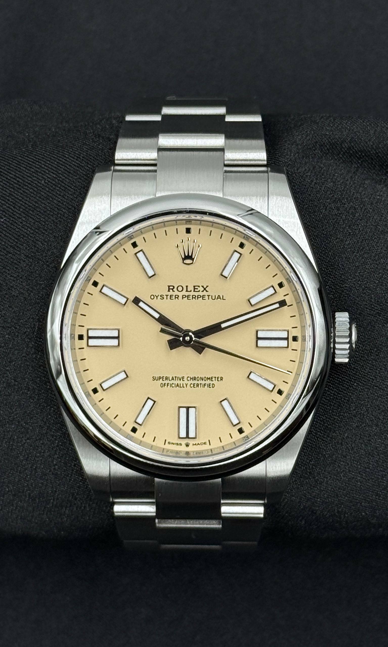 Rolex Oyster Perpetual 41 CREAM lotto 39211
