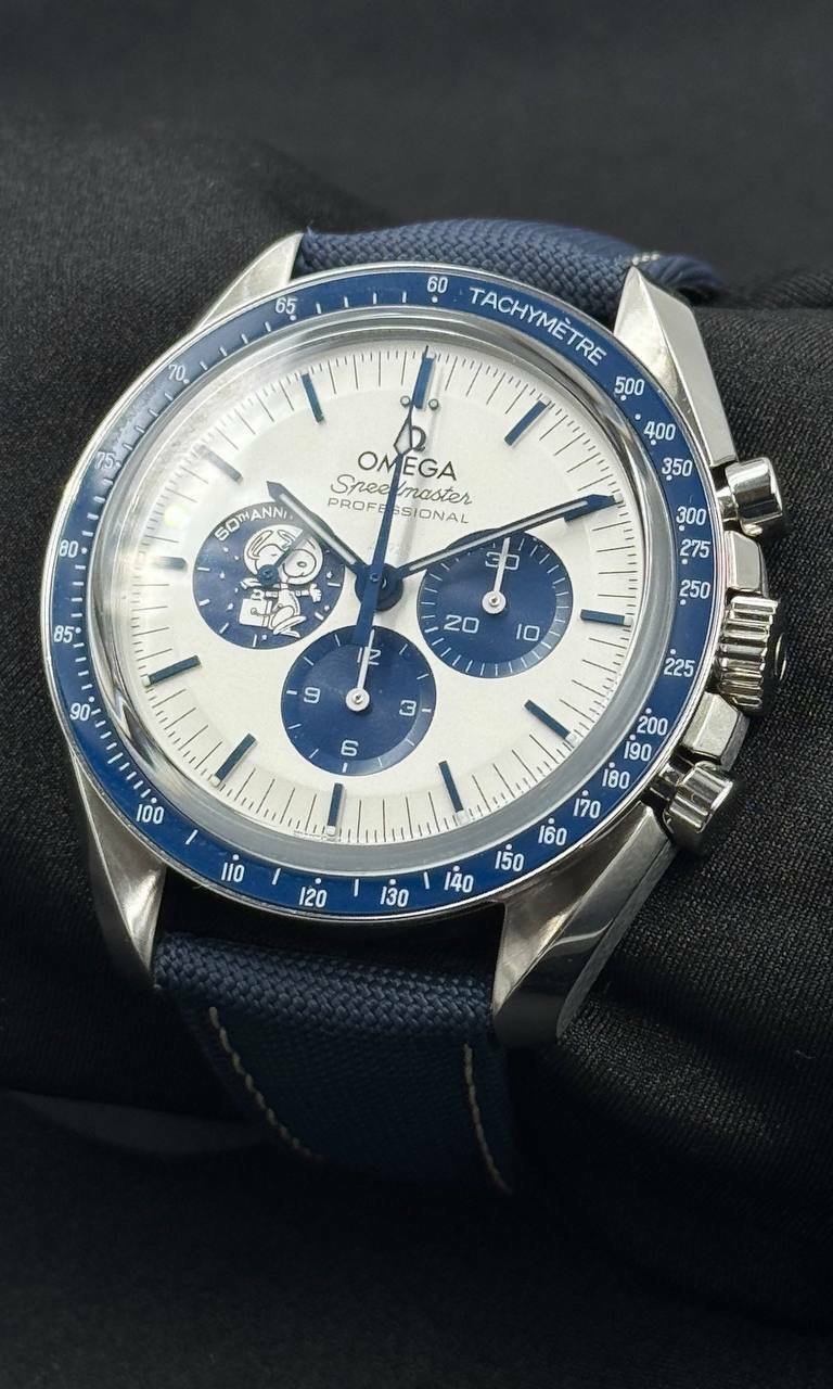 Omega Speedmaster SILVER SNOOPY AWARD lotto 39029