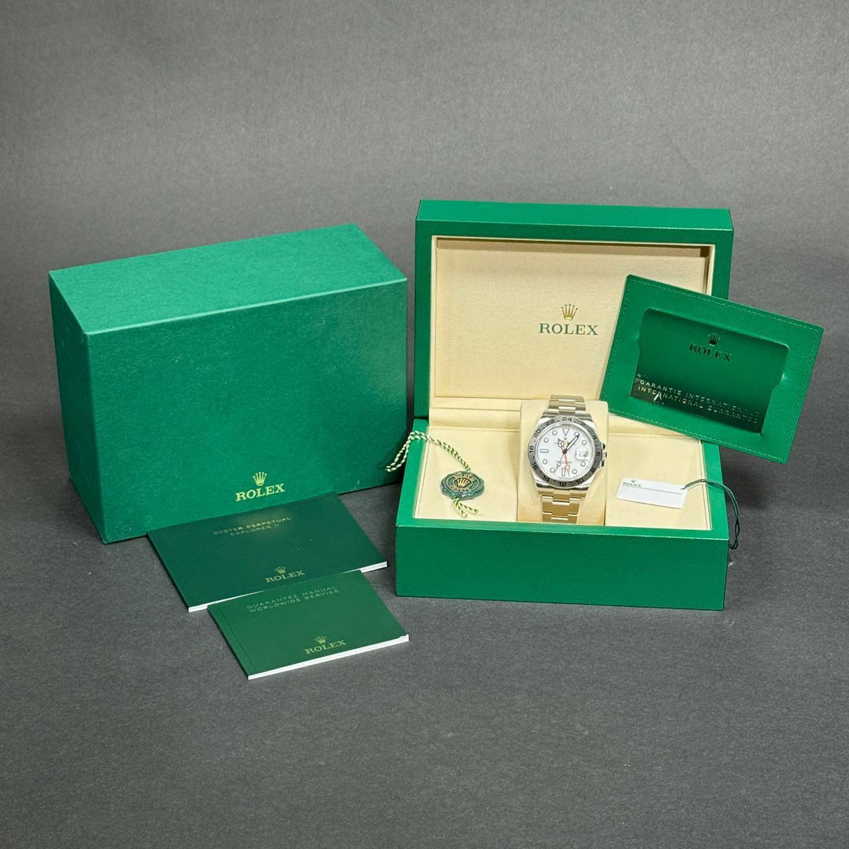 Rolex Explorer II 42 POLAR lotto 39589