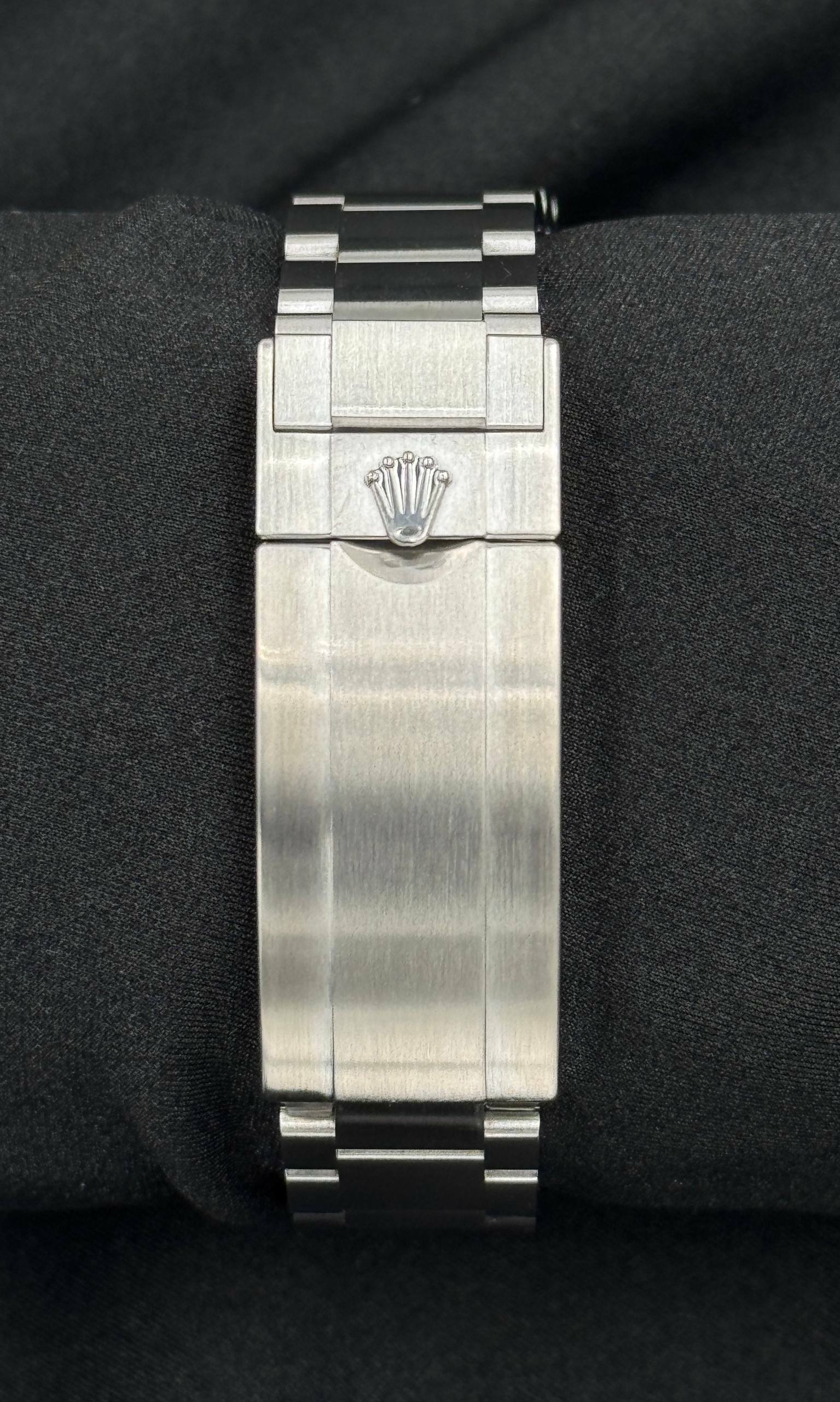Rolex Submariner Date 40 HULK lotto 39310