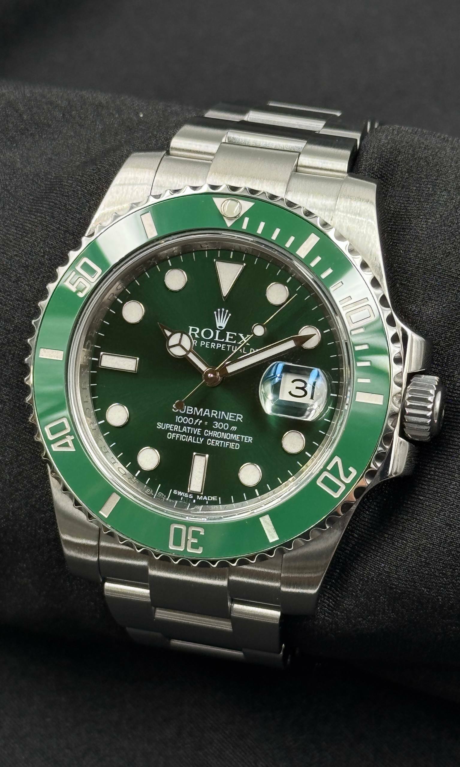 Rolex Submariner Date 40 HULK lotto 39310