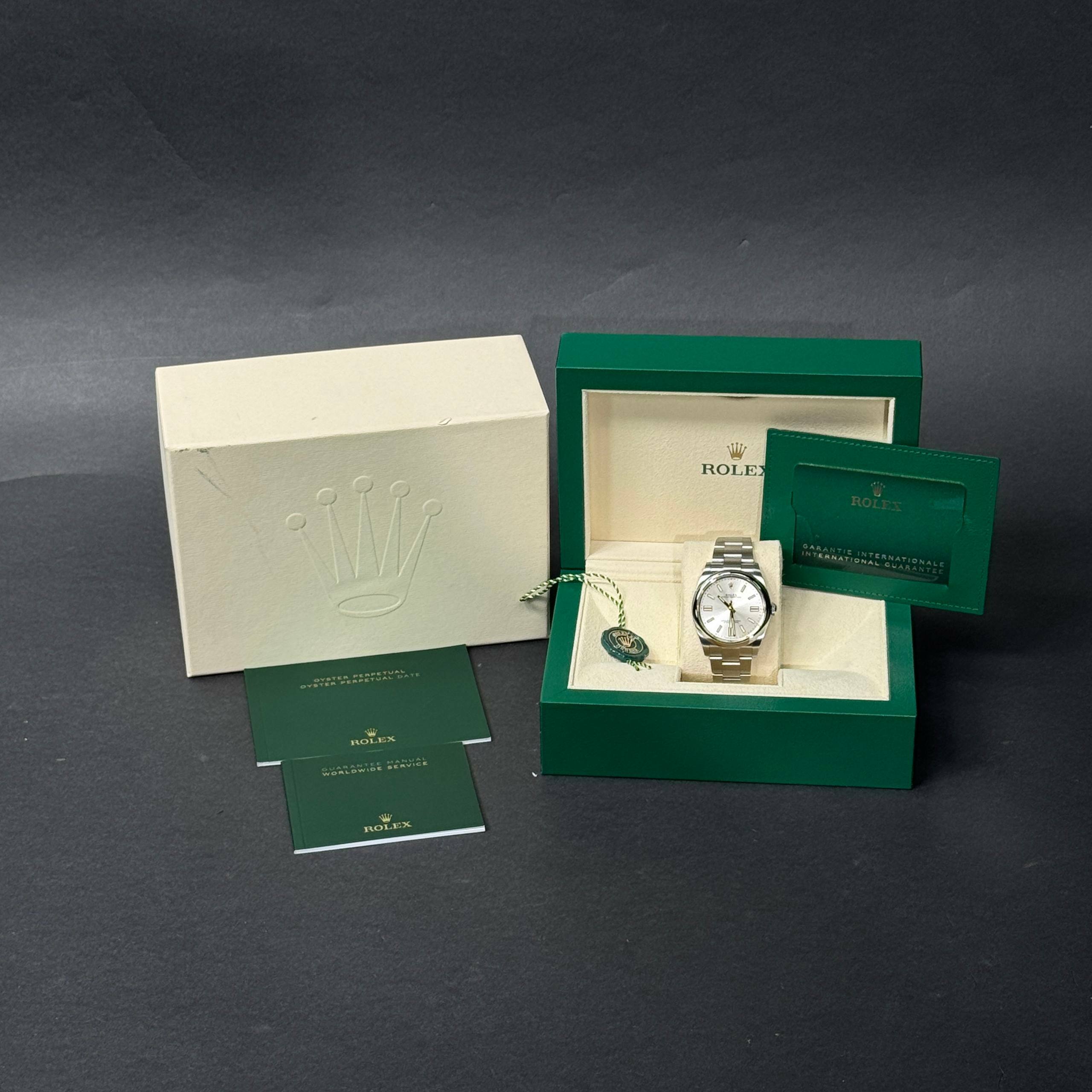 Rolex Oyster Perpetual 41 lotto 39074