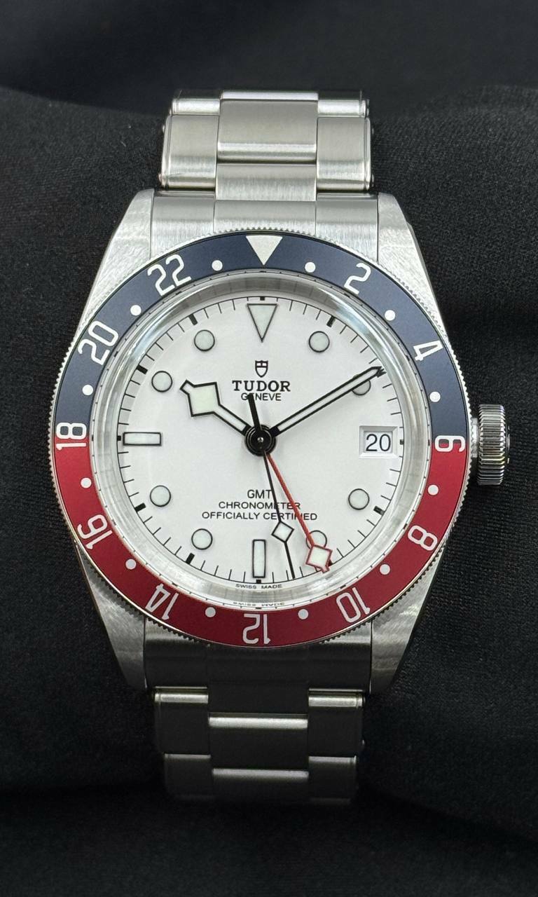 Black Bay 41 GMT ALBINO