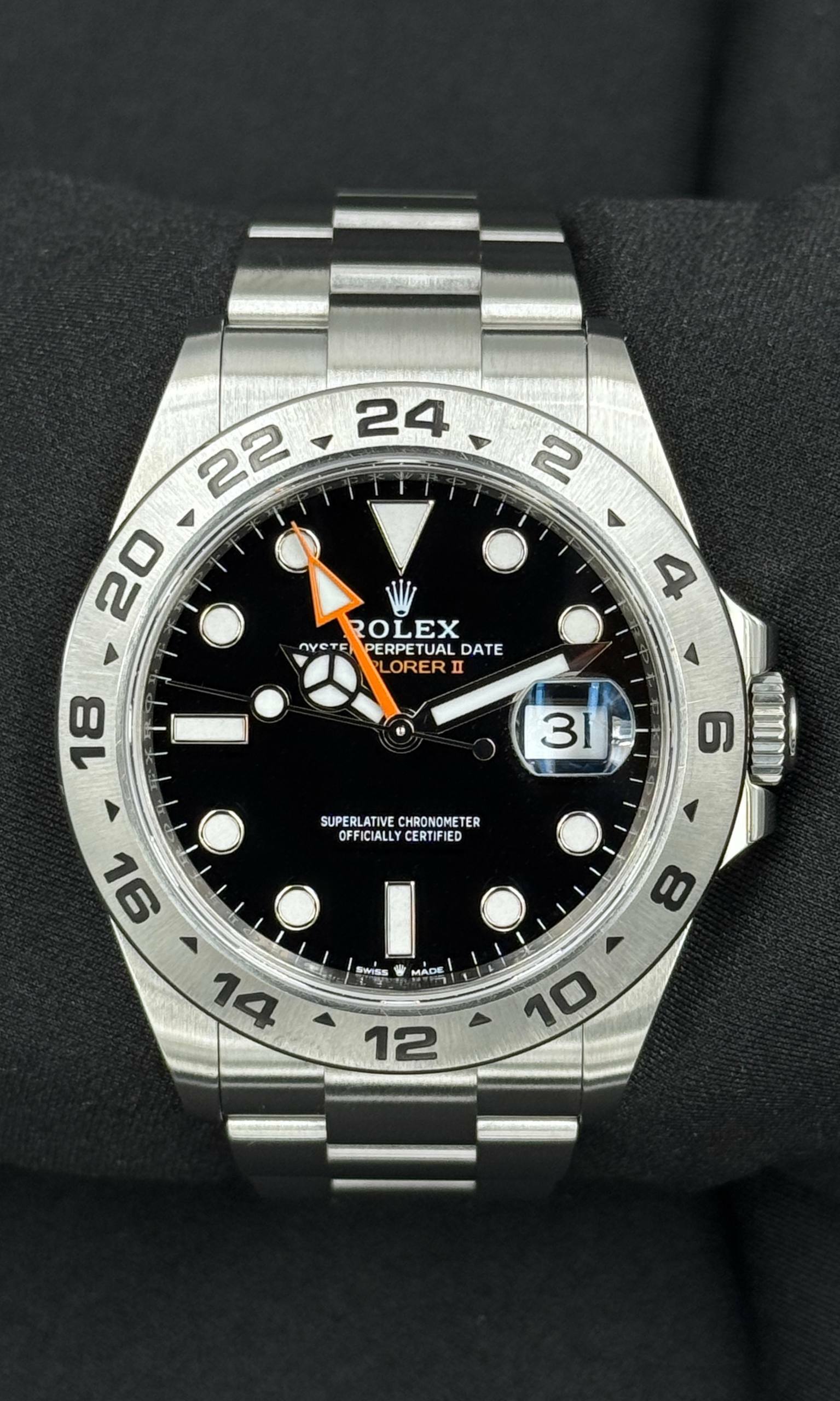 Rolex Explorer II 42 lotto 39077
